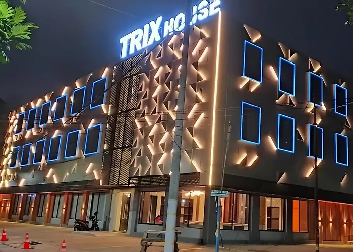 Trix House Malang Hotel
